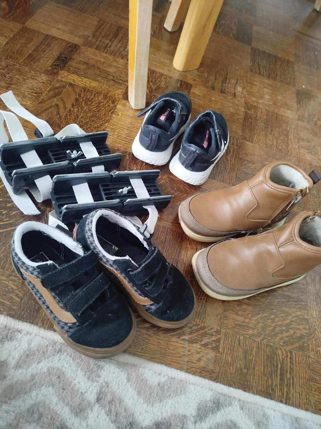 1-3 years clothes / shoes / bob skates - photo 3
