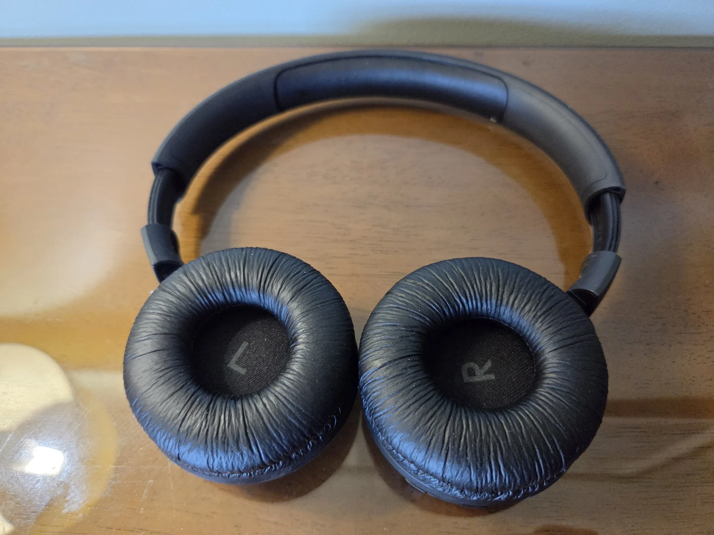 JBL Tune Bluetooth Headphones with Accessories - photo 3