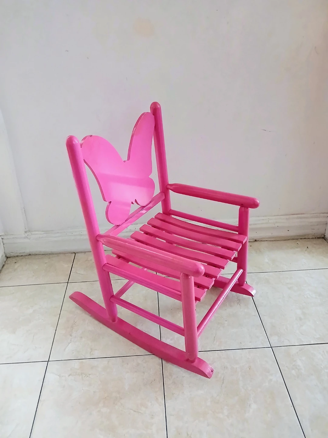 Pink Butterfly Children's Rocking Chair 🏈