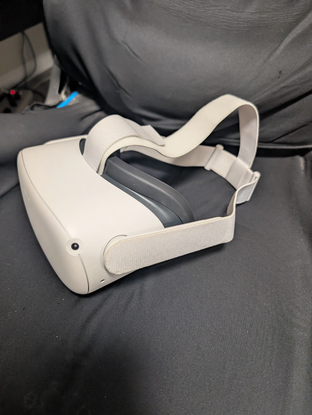 Meta Quest 2 256GB VR Headset - photo 3