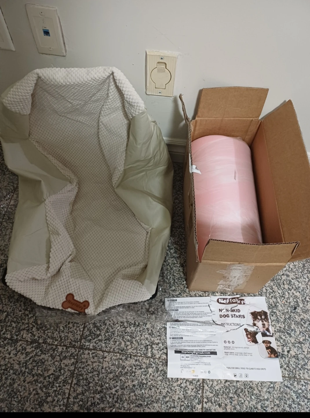 Nepfaivy 3-Step Pet Stairs- Brand New - photo 3