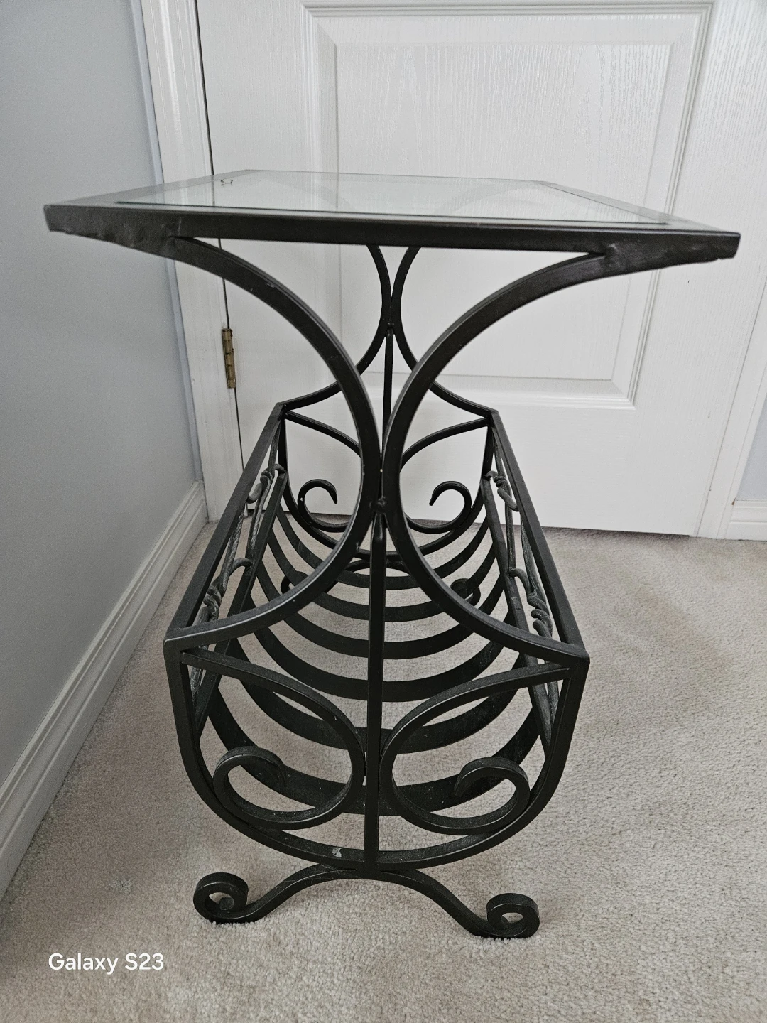 Black Metal End Table with Magazine Rack - photo 2
