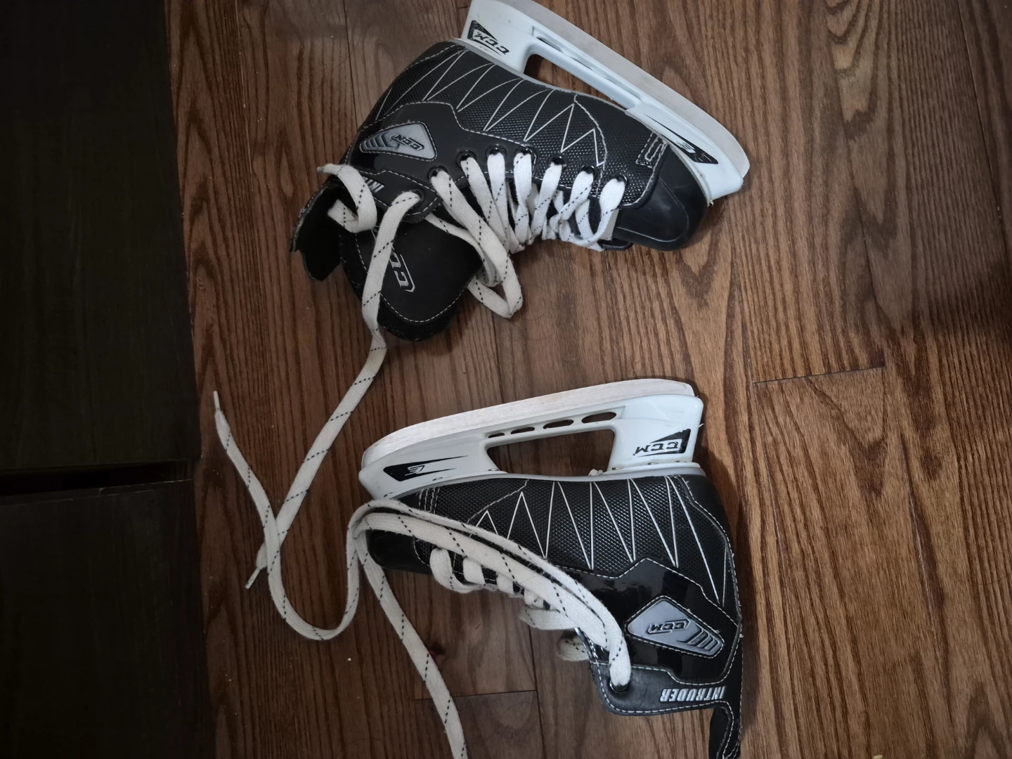 CCM Intruder Hockey Skates Size 13J  (kids)
