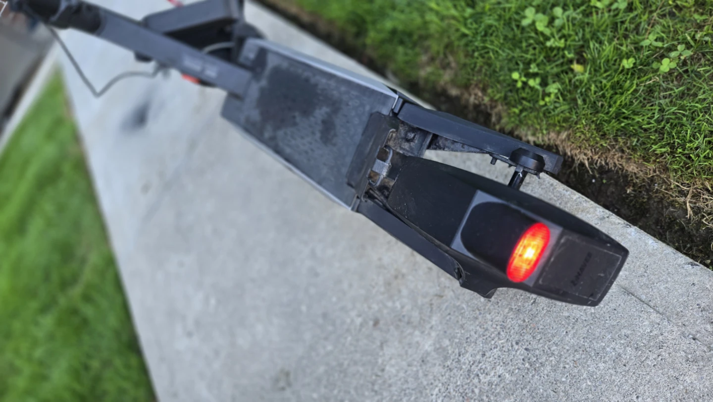 navee s 40 Electric Scooter - photo 2