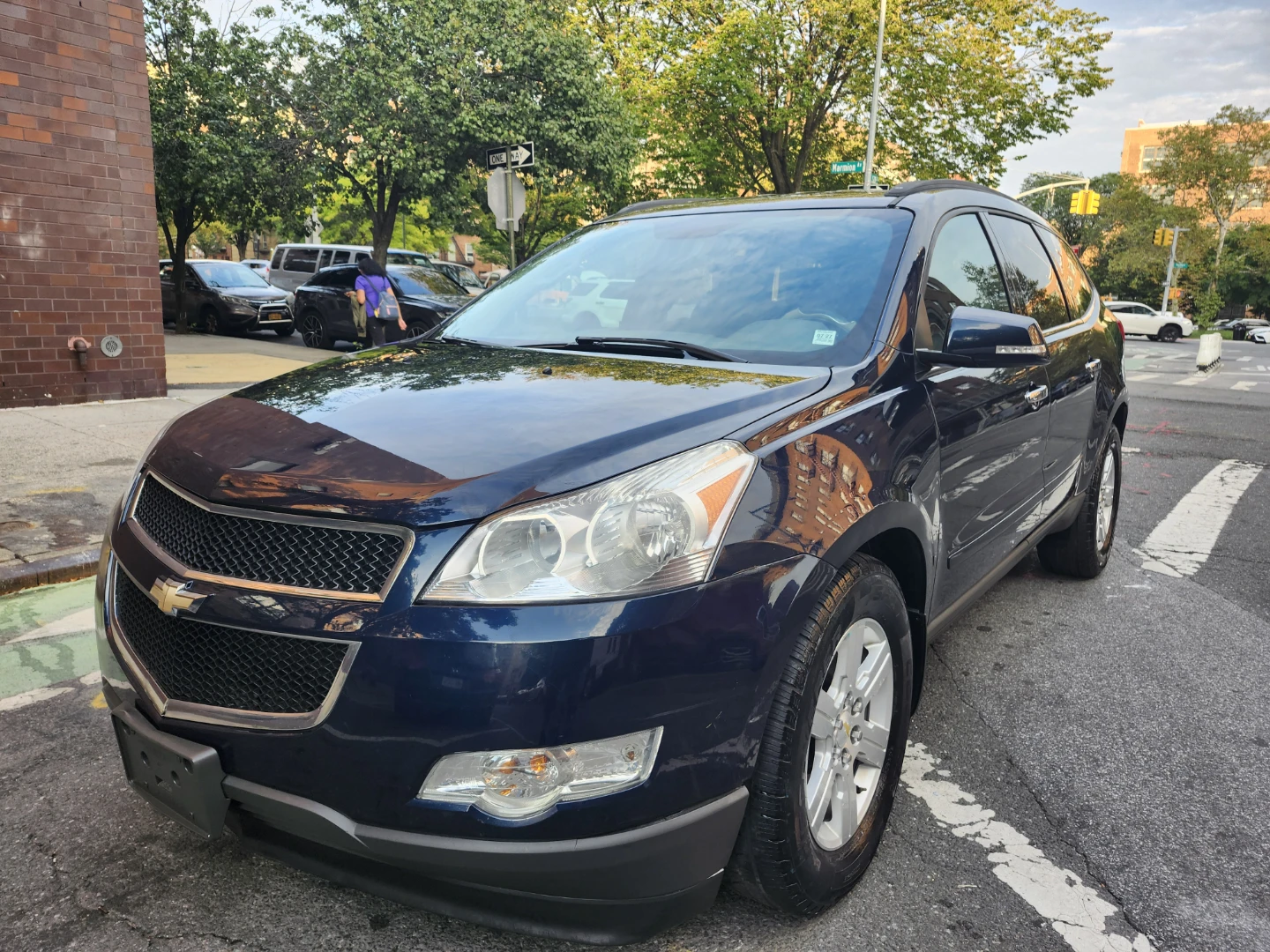 2012 Chevrolet Traverse LT SUV - photo 3