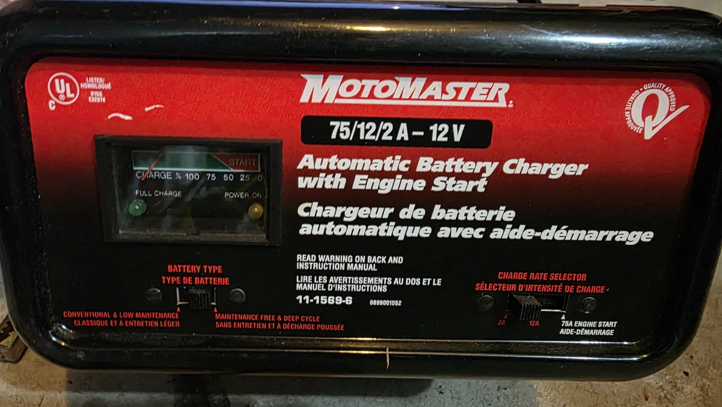 MotoMaster 75/12/2 A-12V Automatic Battery Charger - photo 3