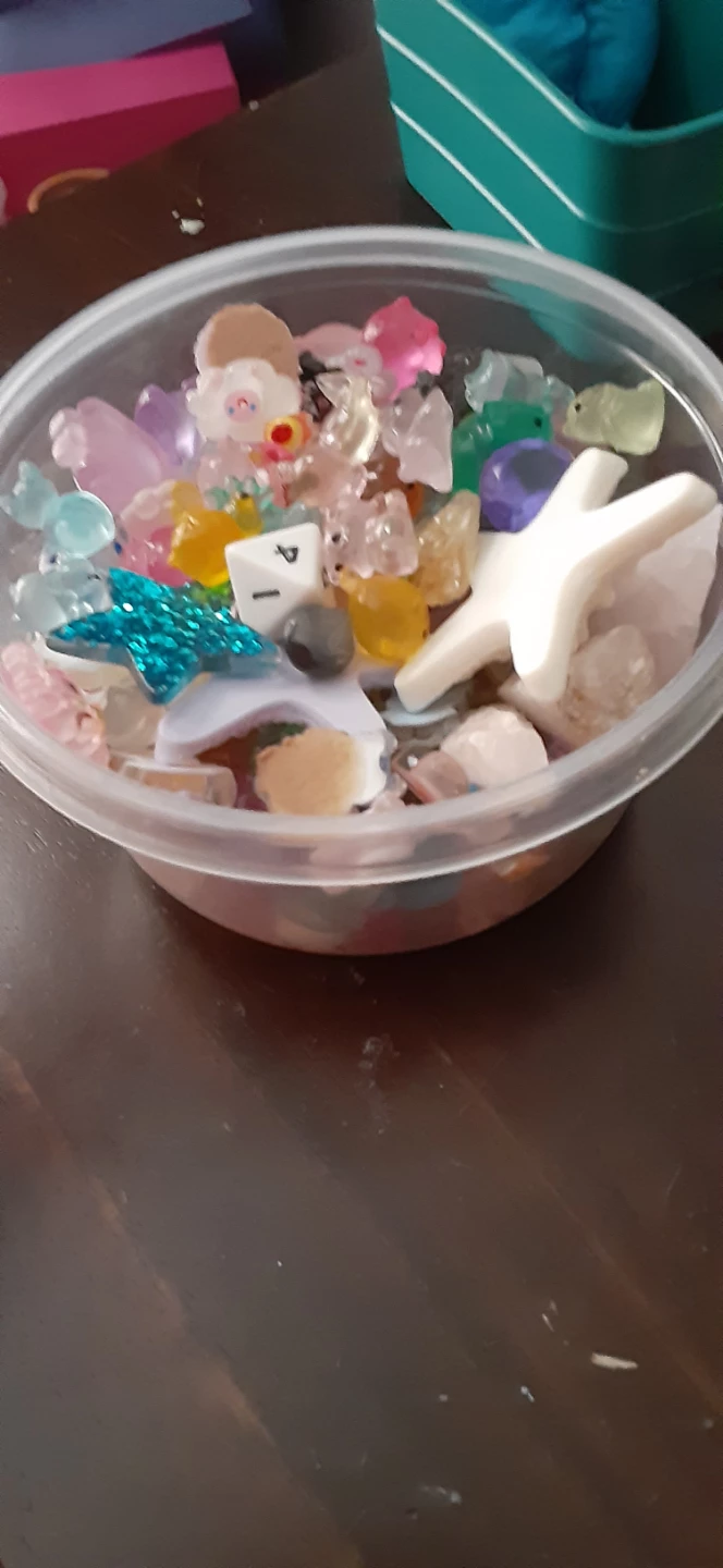 Trinket scoop with packaging and free stuff