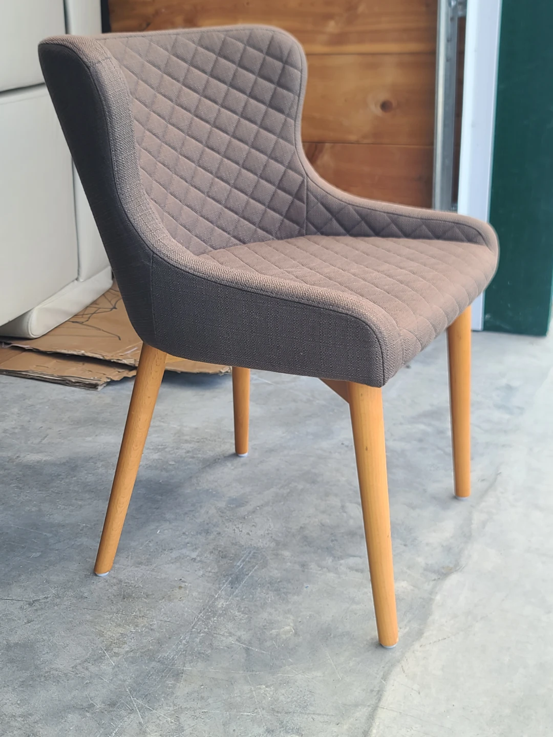 Quilted Fabric Accent Chair - photo 2