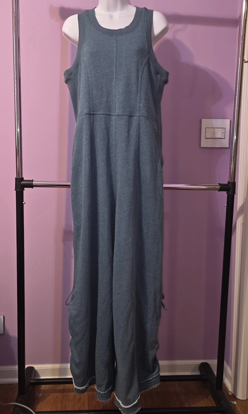 Davi & Dani Women's Green Jumpsuit size S