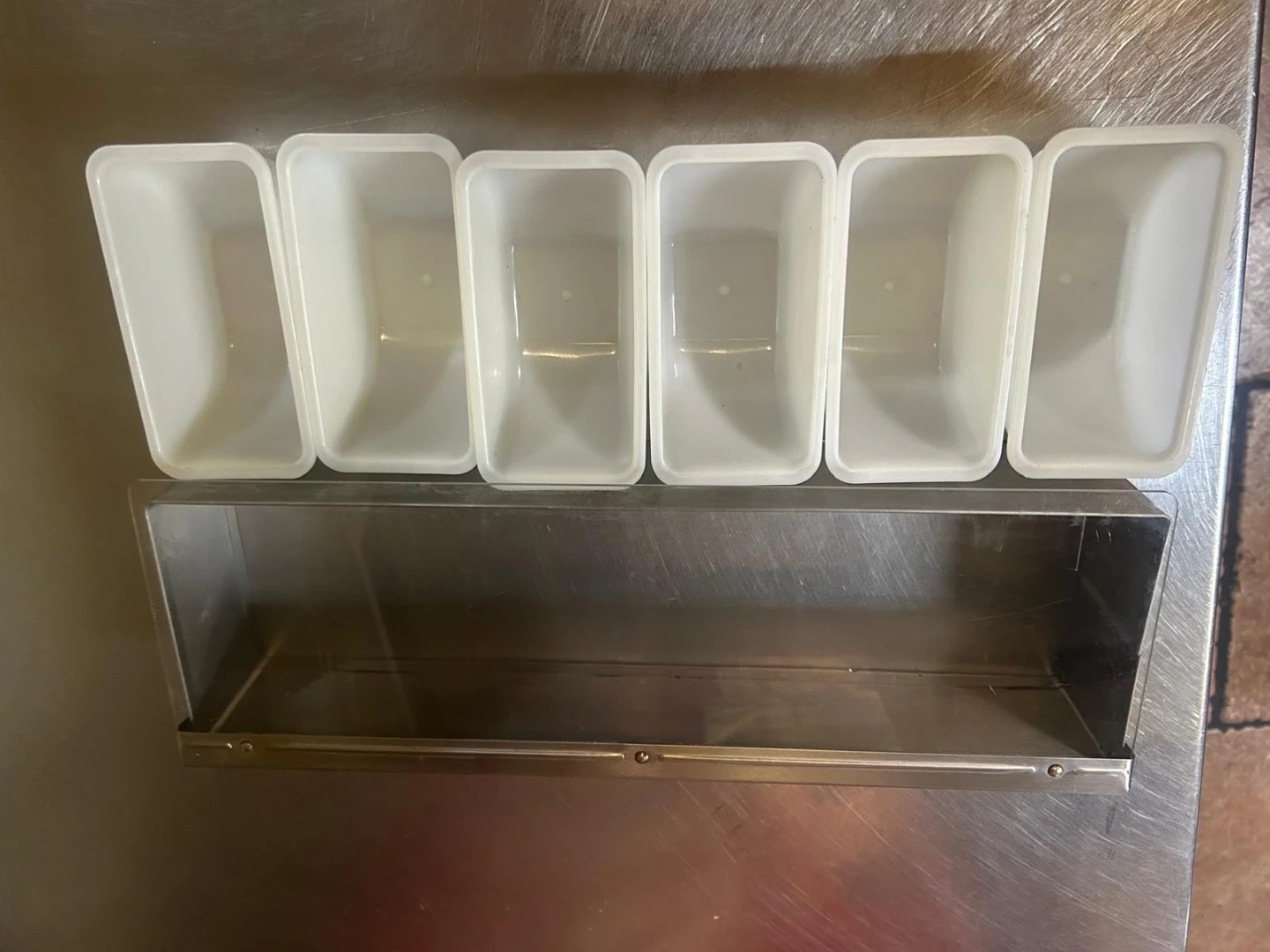 Condiment Dispenser Holder with 6 White Inserts - photo 3