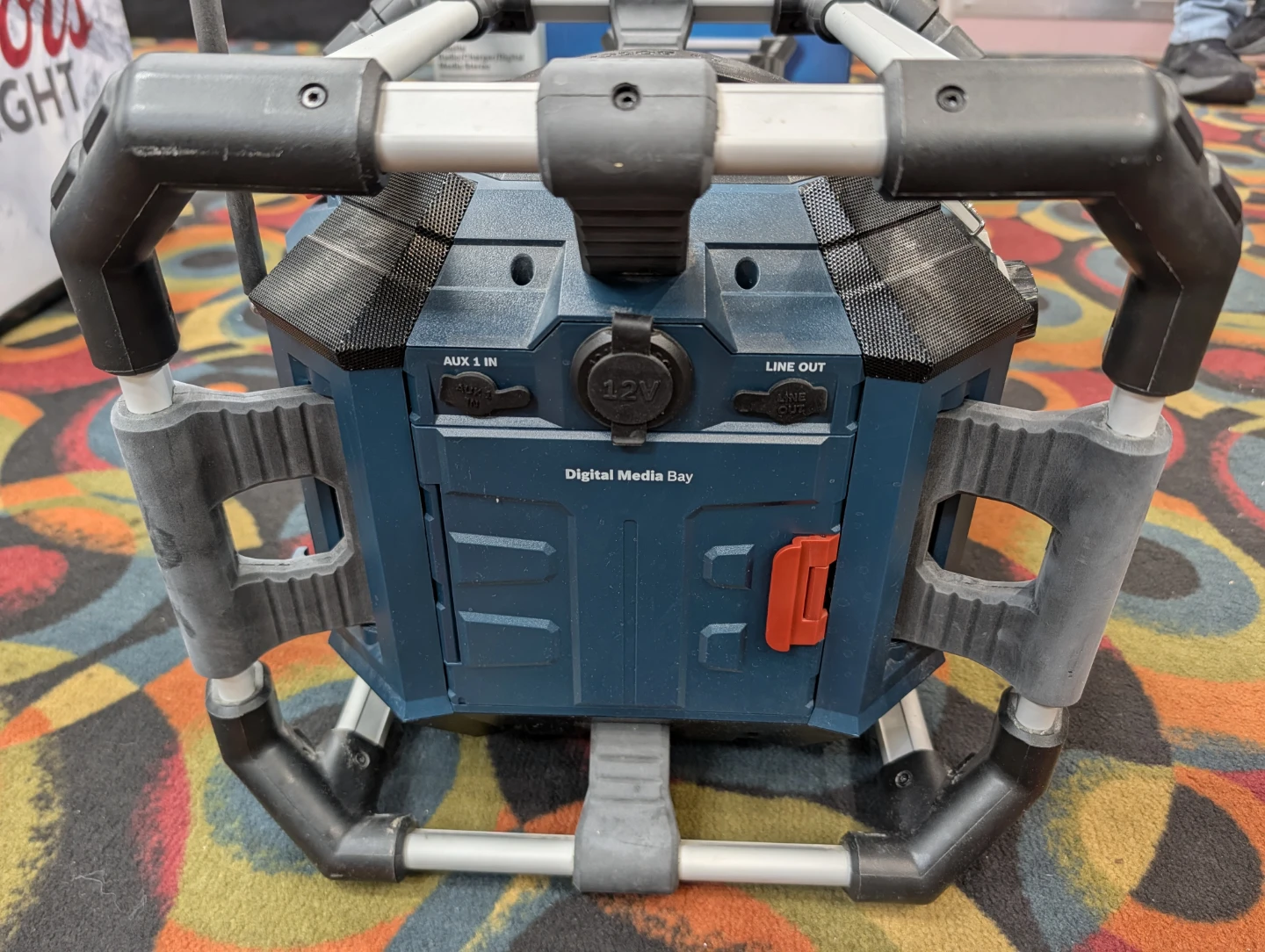 Bosch PowerBox 360 Jobsite Radio Charger PB360S-C - photo 4