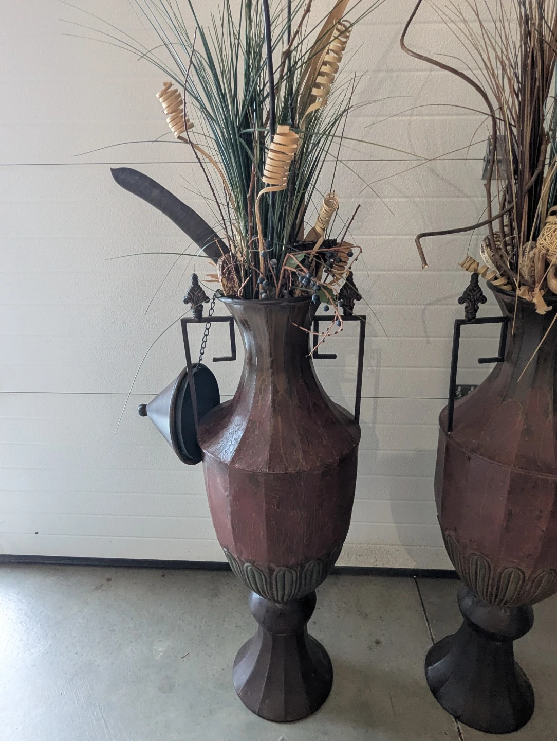 Set of Two Decorative Metal Floor Vases - photo 2