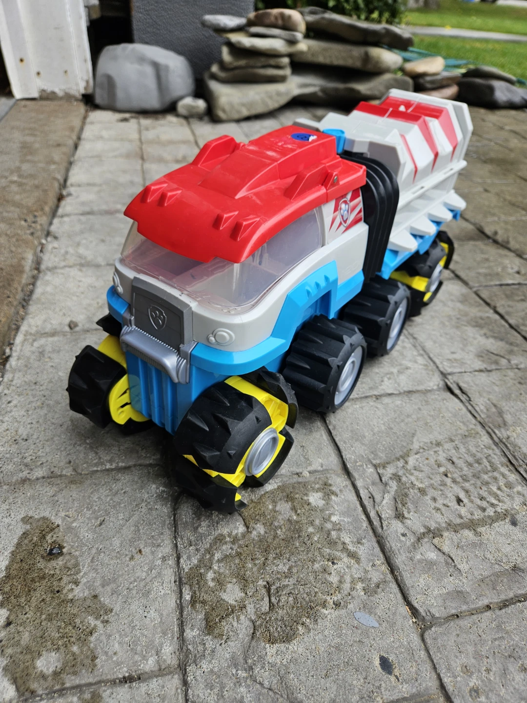 Paw Patrol Chase Transforming Toy Truck - photo 3