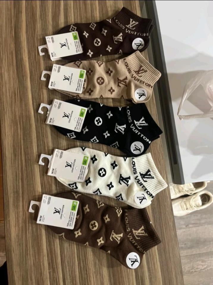 Louis Vuitton Ankle Socks, size M/M