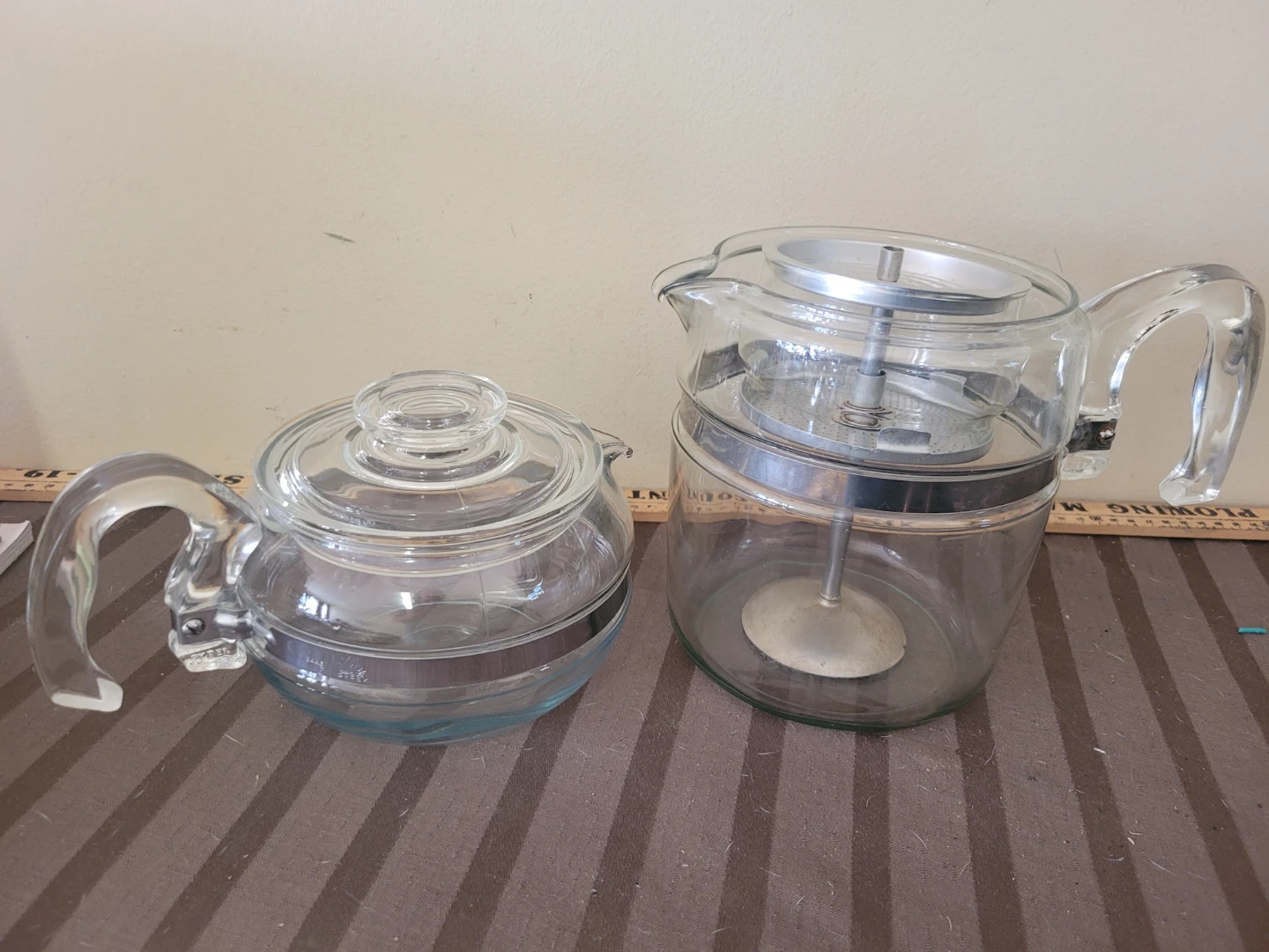 Vintage Pyrex Glass 9 cup Coffee Maker + Teapot - photo 4