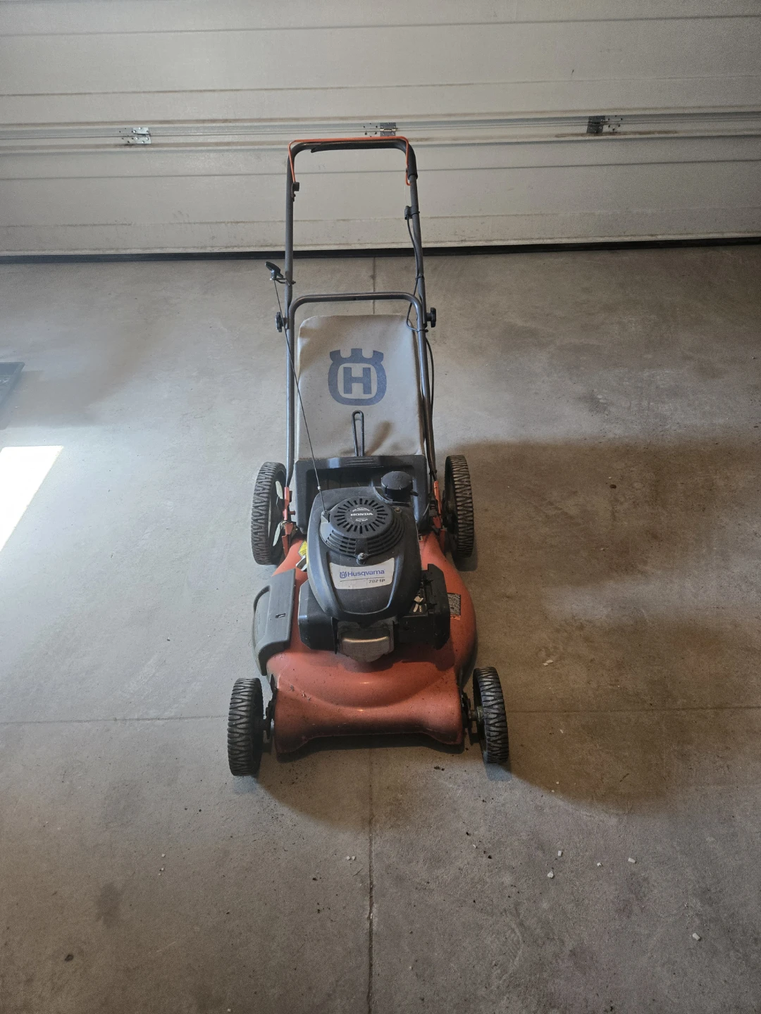 Husqvarna 7021P Lawn Mower with Honda Engine