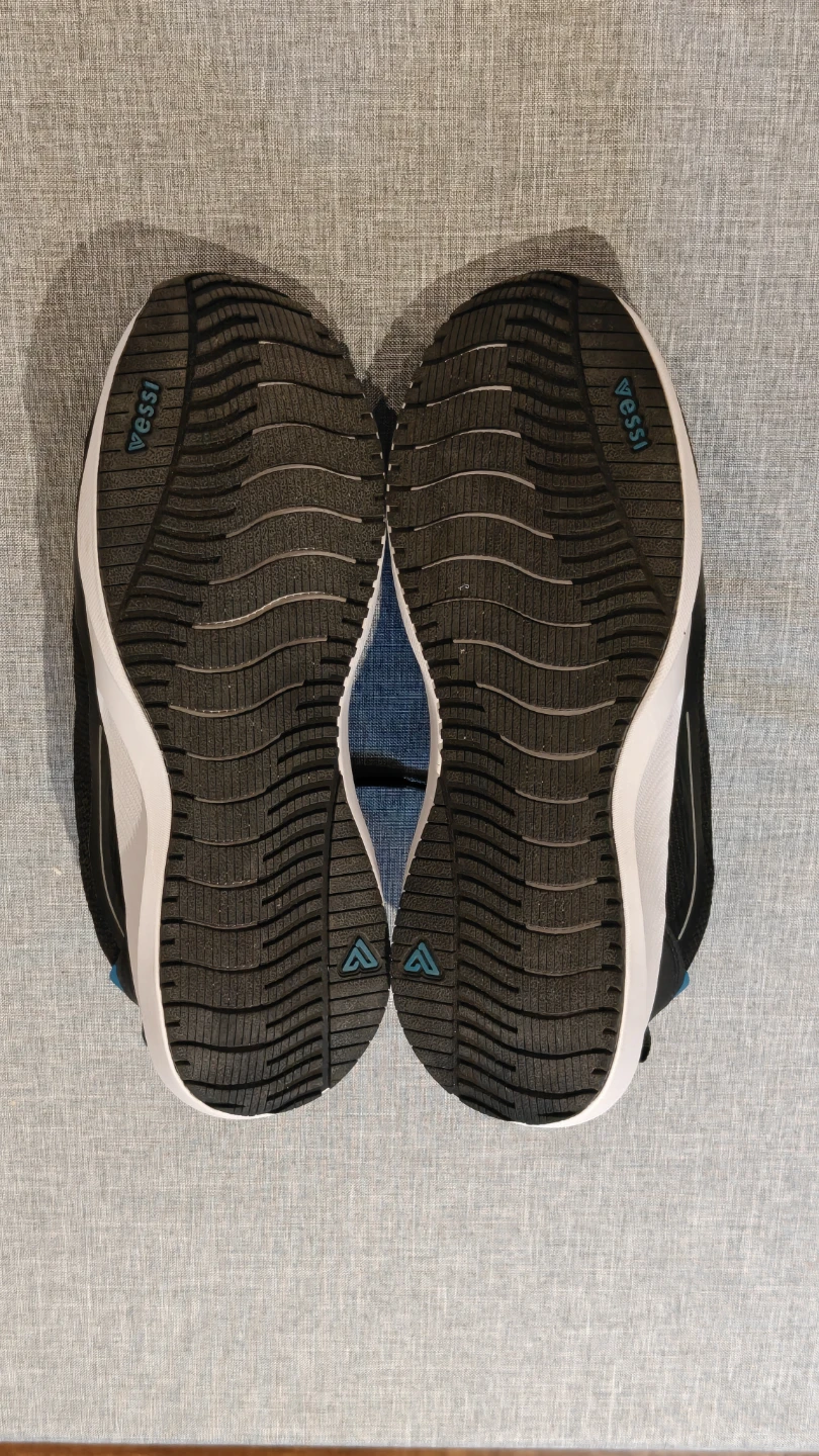 Vessi Waterproof Sneakers - Black - photo 3