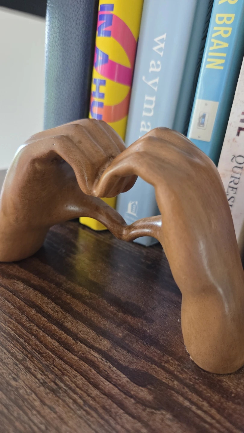 Love - Heart Hands Wooden Sculpture Décor *new - photo 2