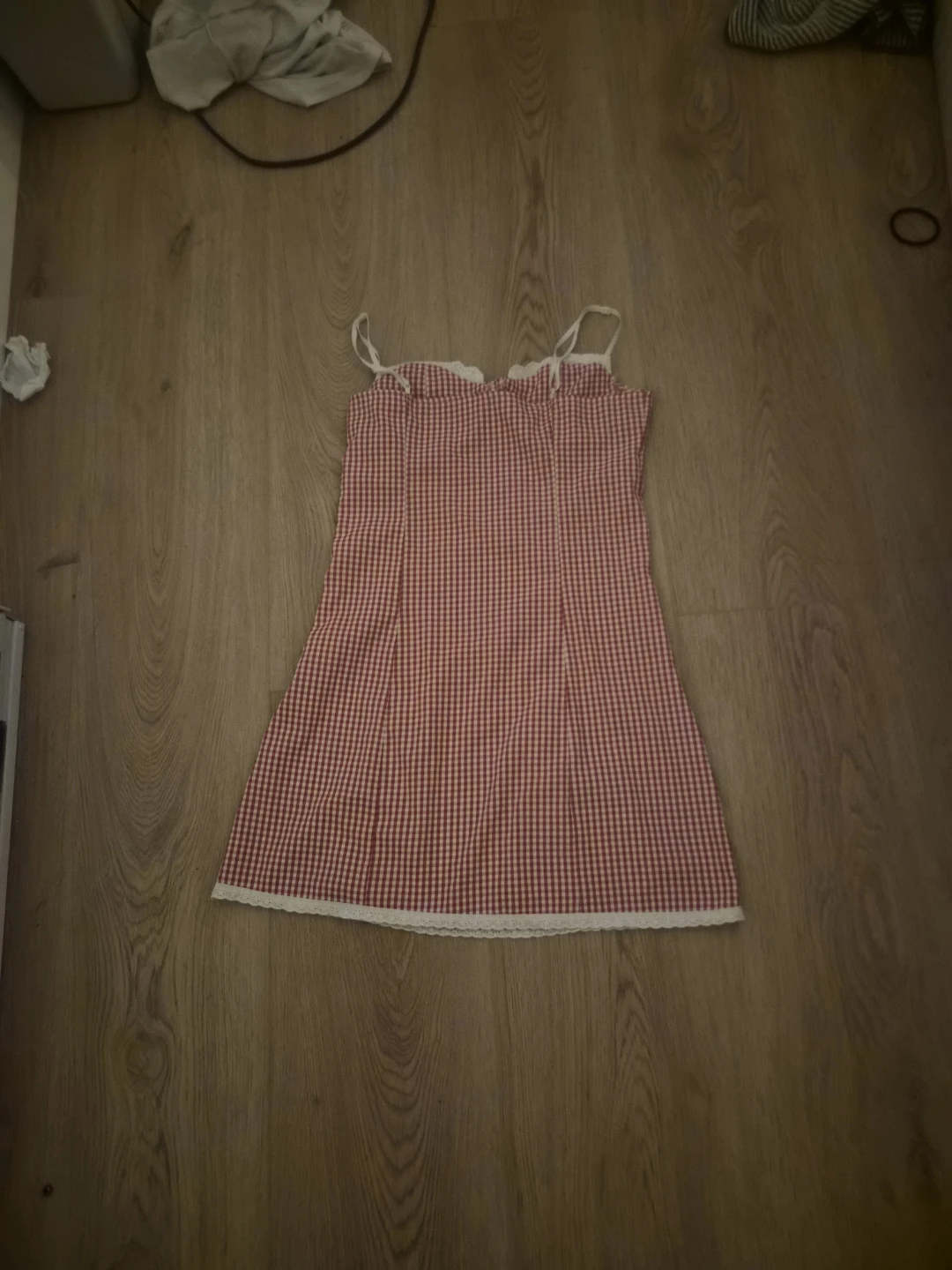 Red gingham mini dress with spaghetti straps and lace trim - photo 2