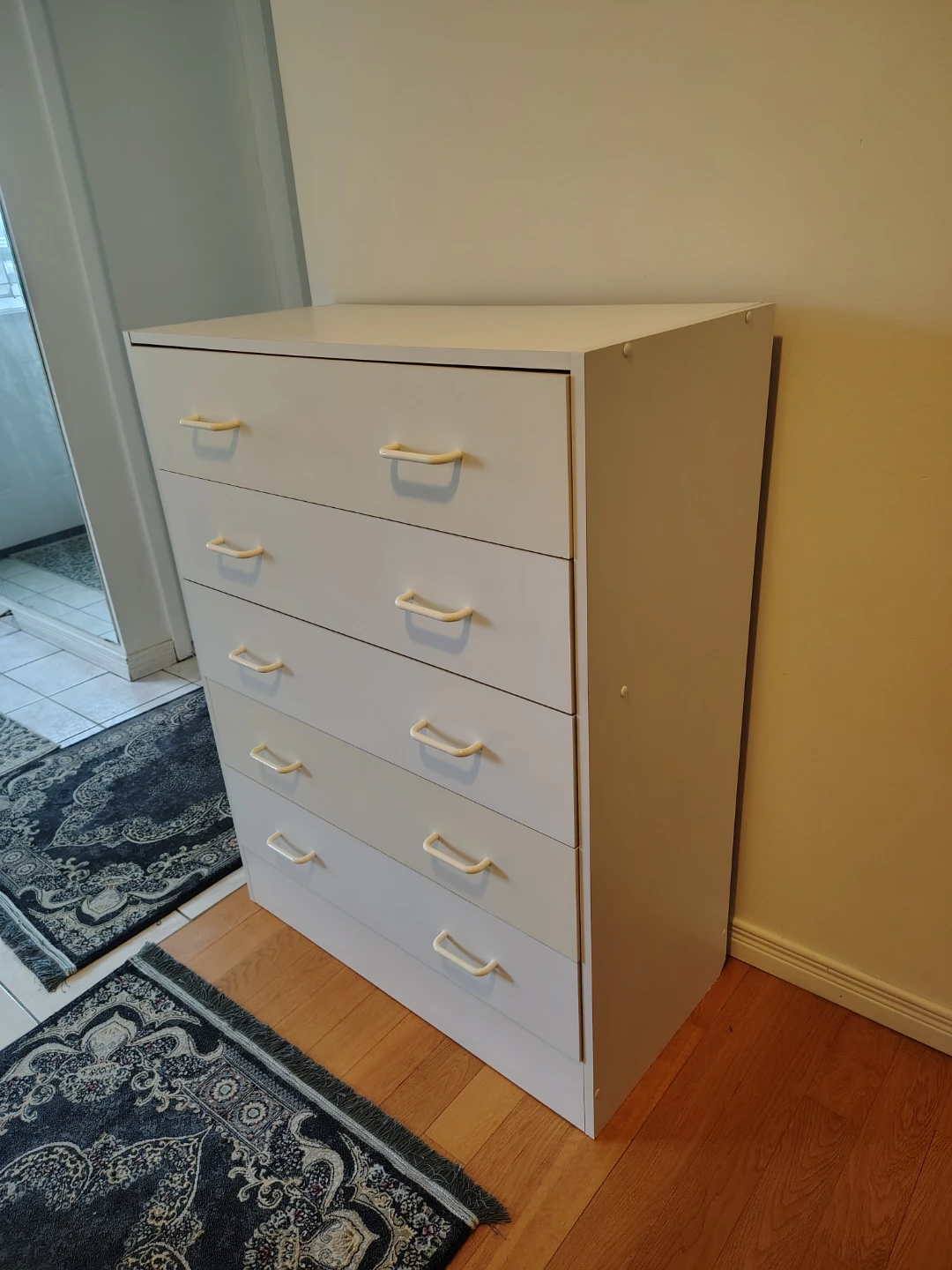White 5-Drawer Dresser