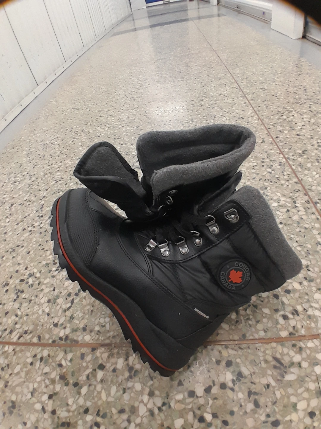 Cougar Canada Waterproof Winter Boots Women's Size 7 - photo 3