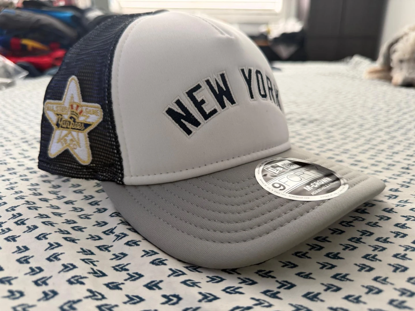 NY yankees hat