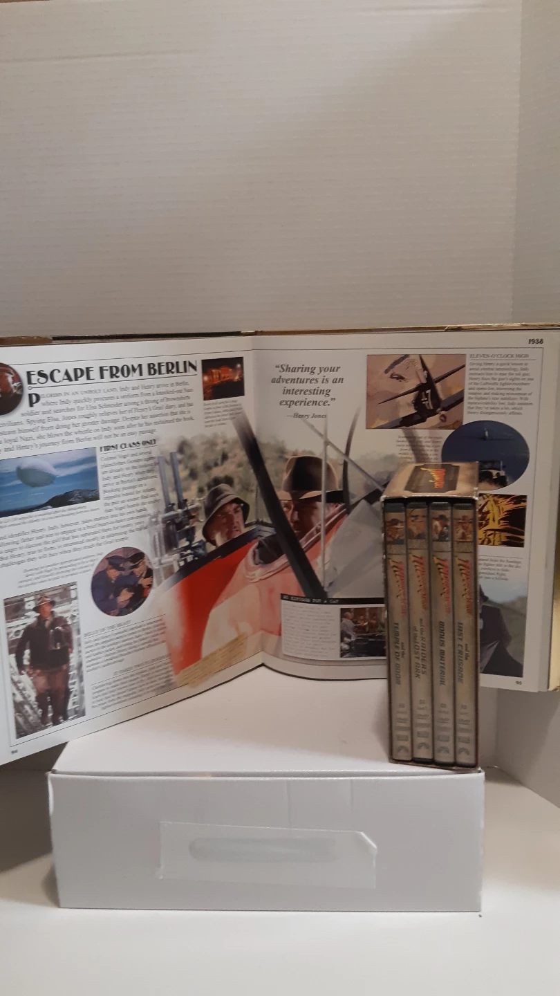 Indiana Jones DVD Collection and Ultimate Guide Book - photo 3