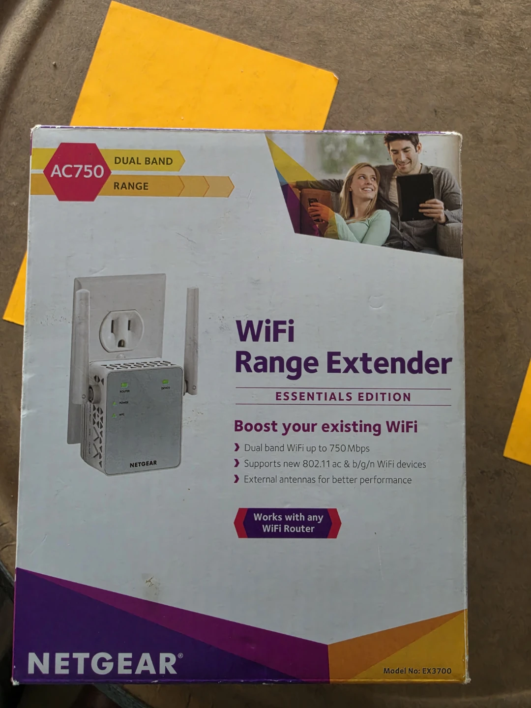 Netgear AC750 WiFi Range Extender EX3700 (Item #007)