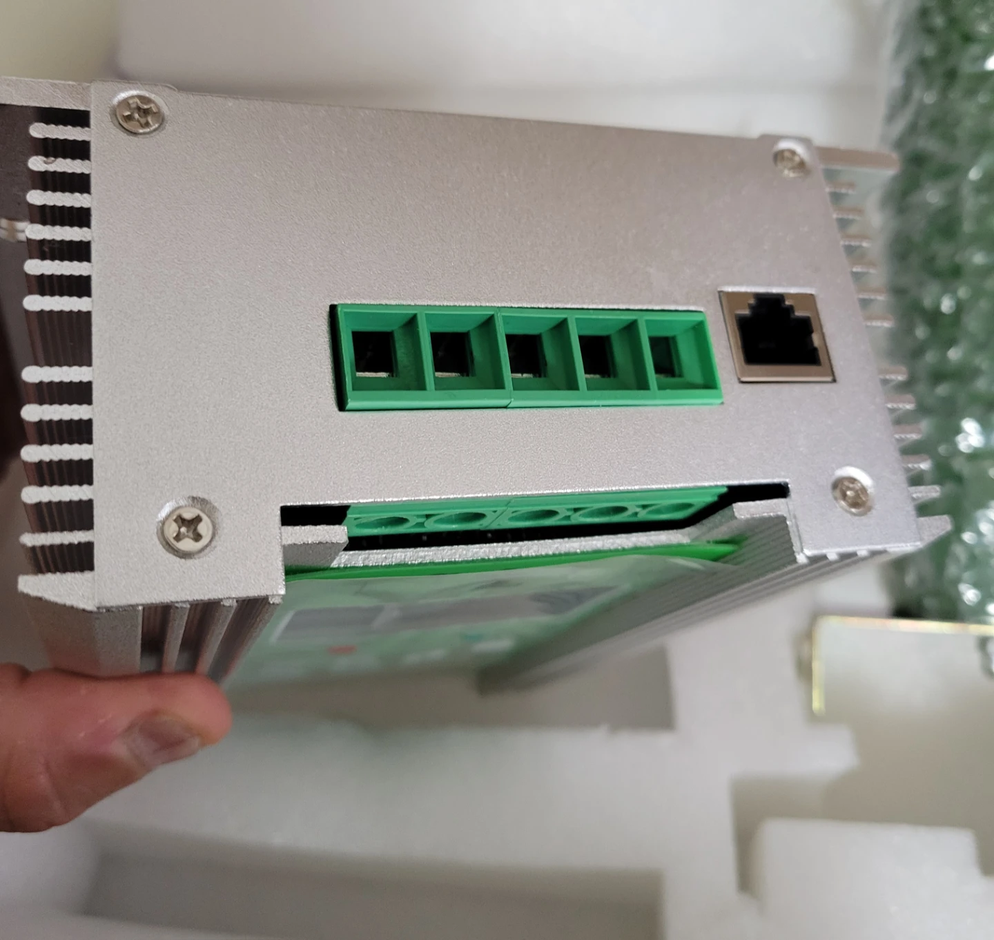 MPPT Solar Wind Turbine Charge Controller - photo 5
