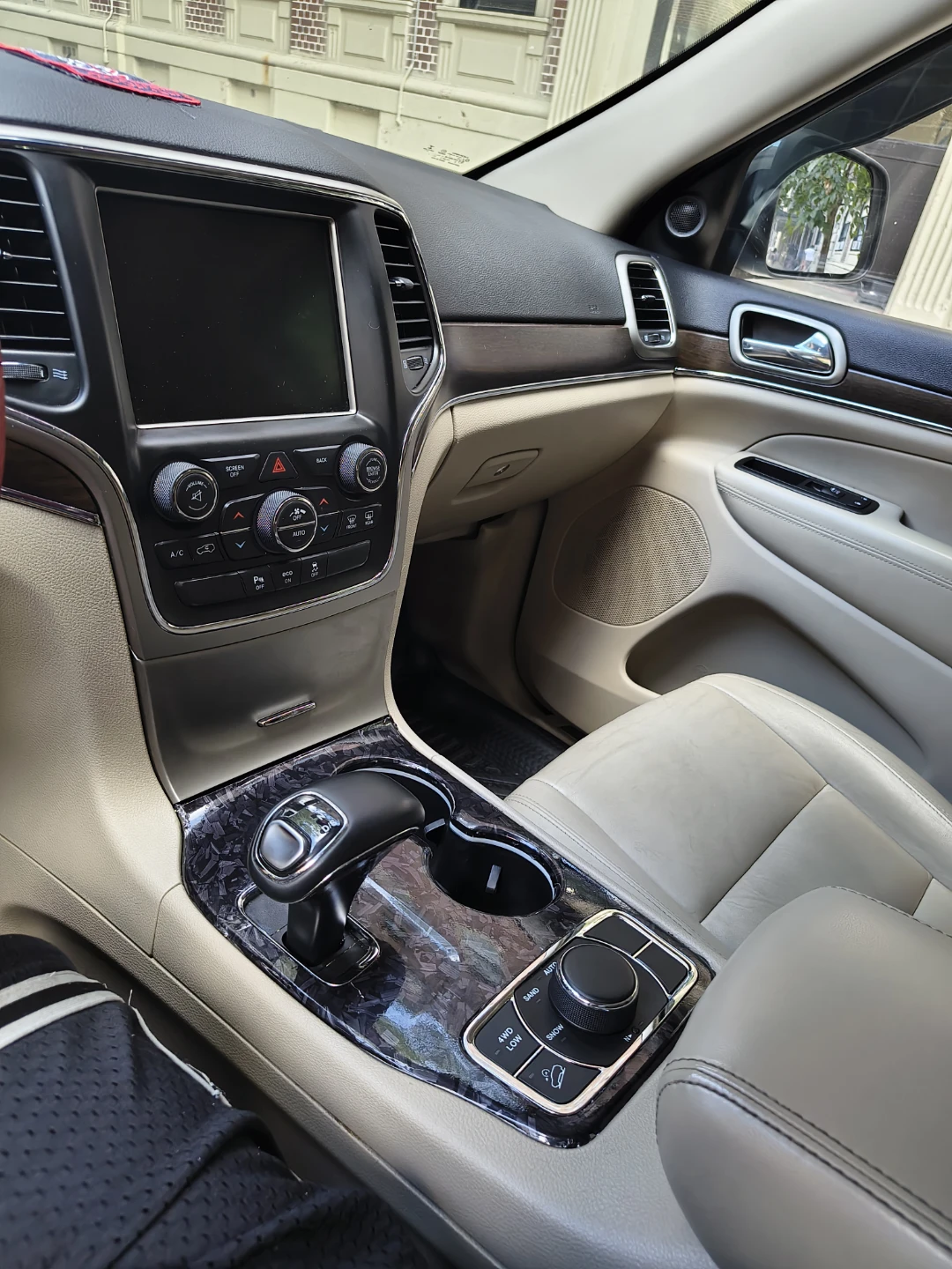 2015 Jeep Grand Cherokee Limited SUV 4x4 Great condition - photo 2