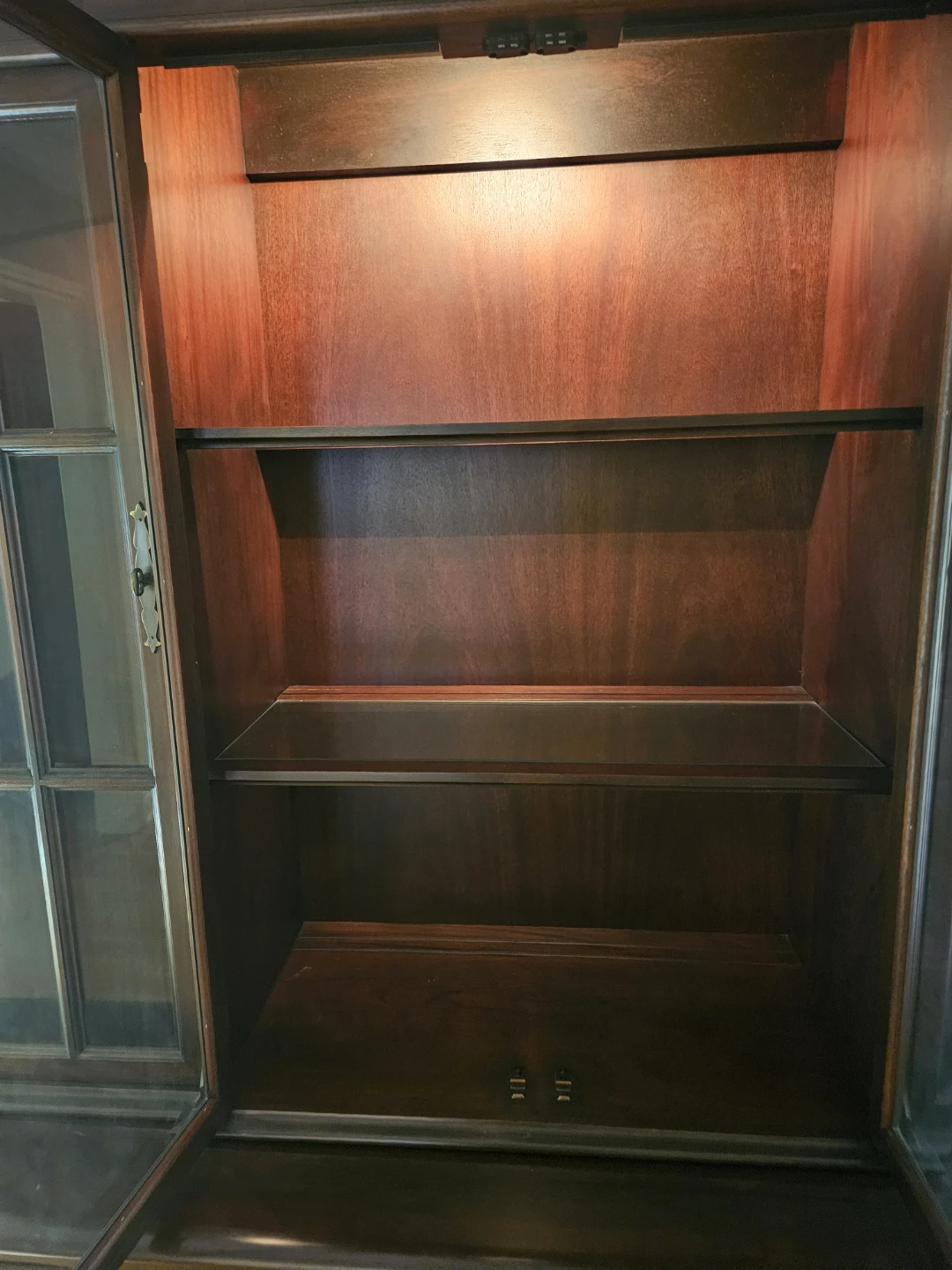 Gibbard Solid Mahogany China Cabinet - photo 4