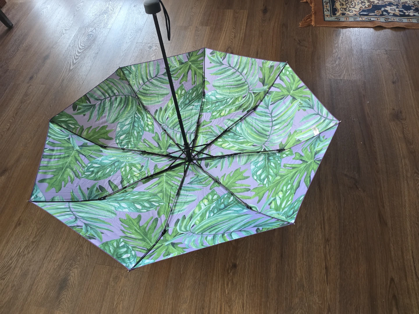 New Tarte umbrella with leaf pattern - photo 4