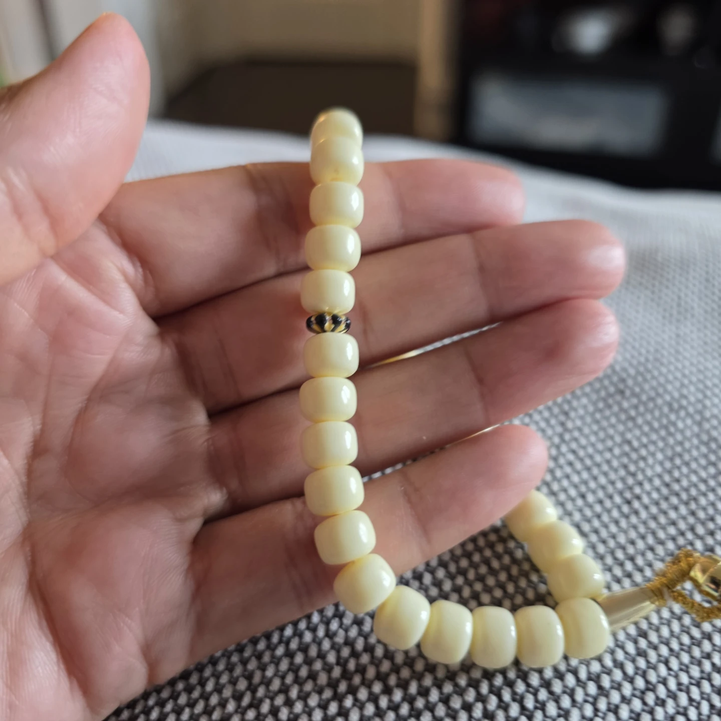 Cream Prayer Beads - photo 3
