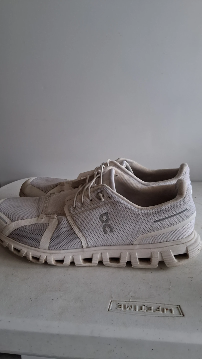 On Cloud Running Shoes White US M10.5