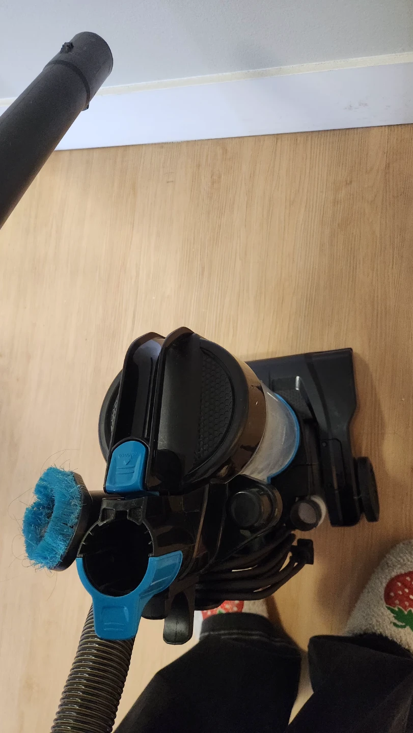 Vacuum - photo 2