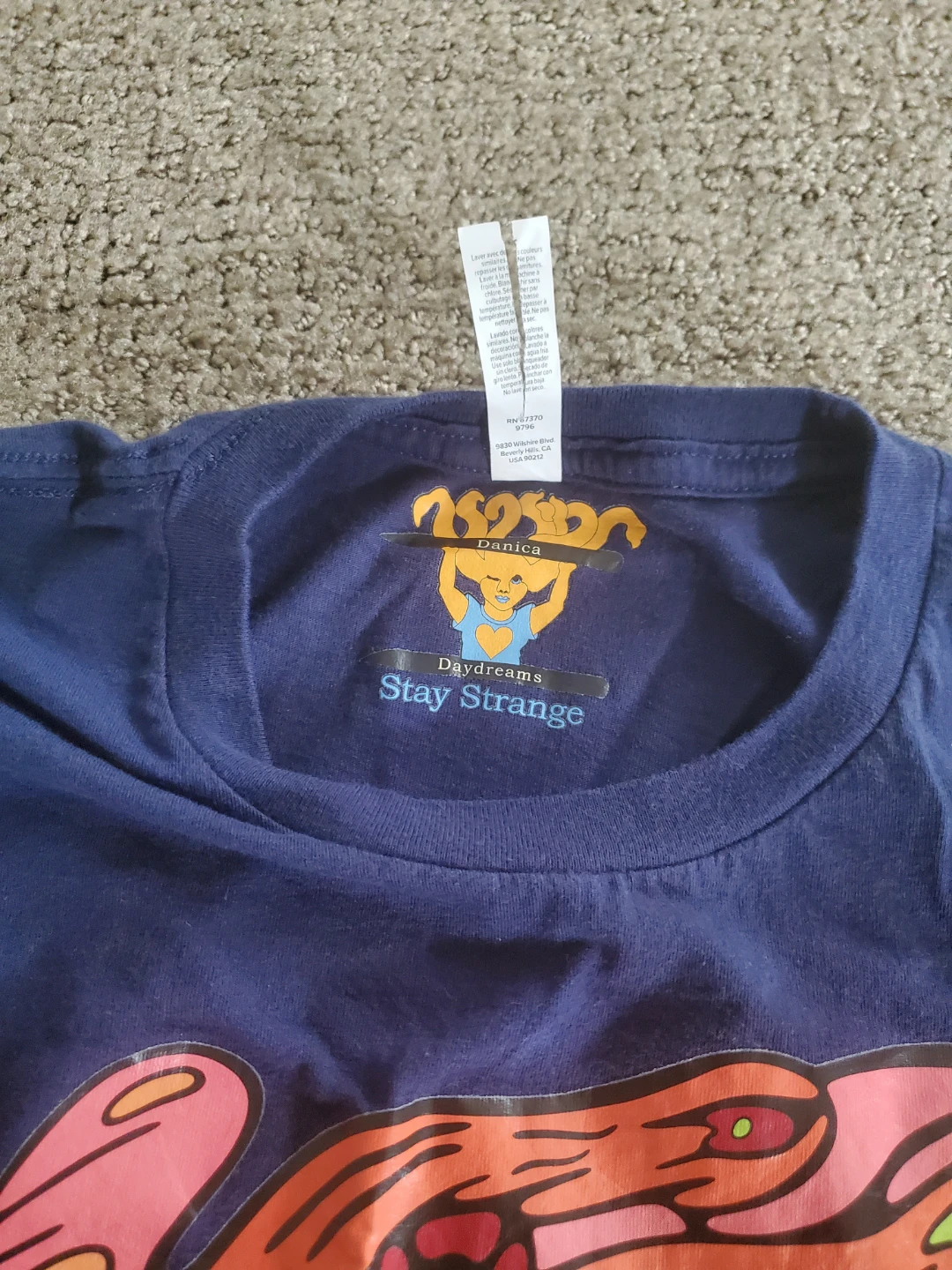 Neszdan Daydreams Stay Strange T-Shirt - photo 2