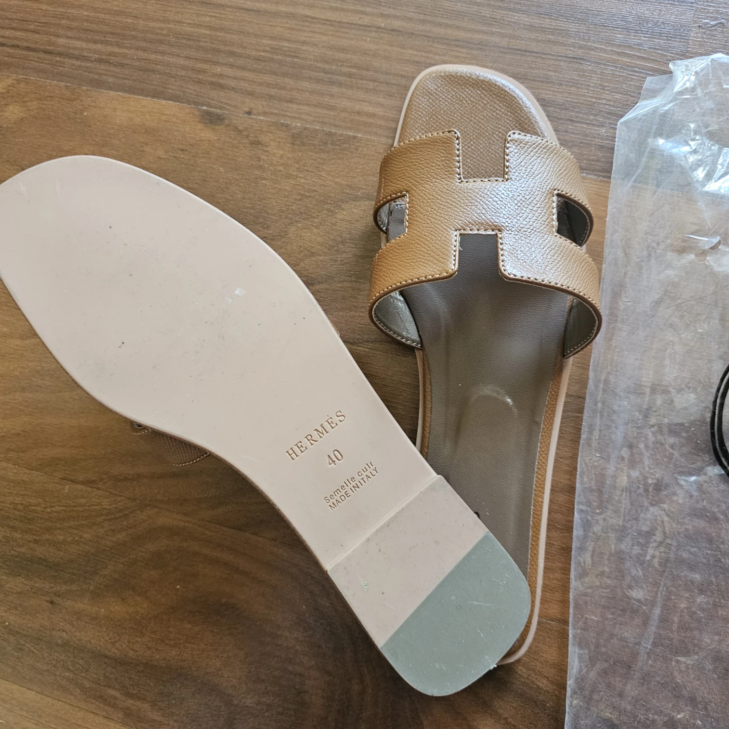 Hermès Oran Sandals Tan - photo 2