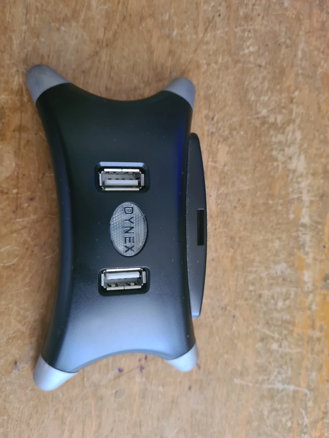 Dynex 4-Port USB 2.0 Hub