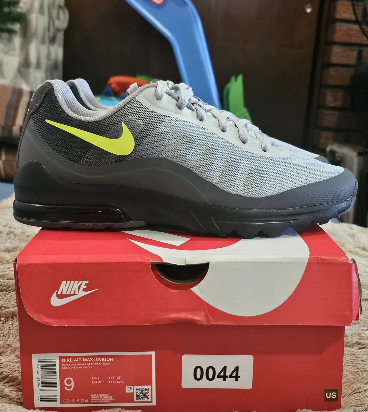 Brand new Nike Air Max Invigor - photo 5