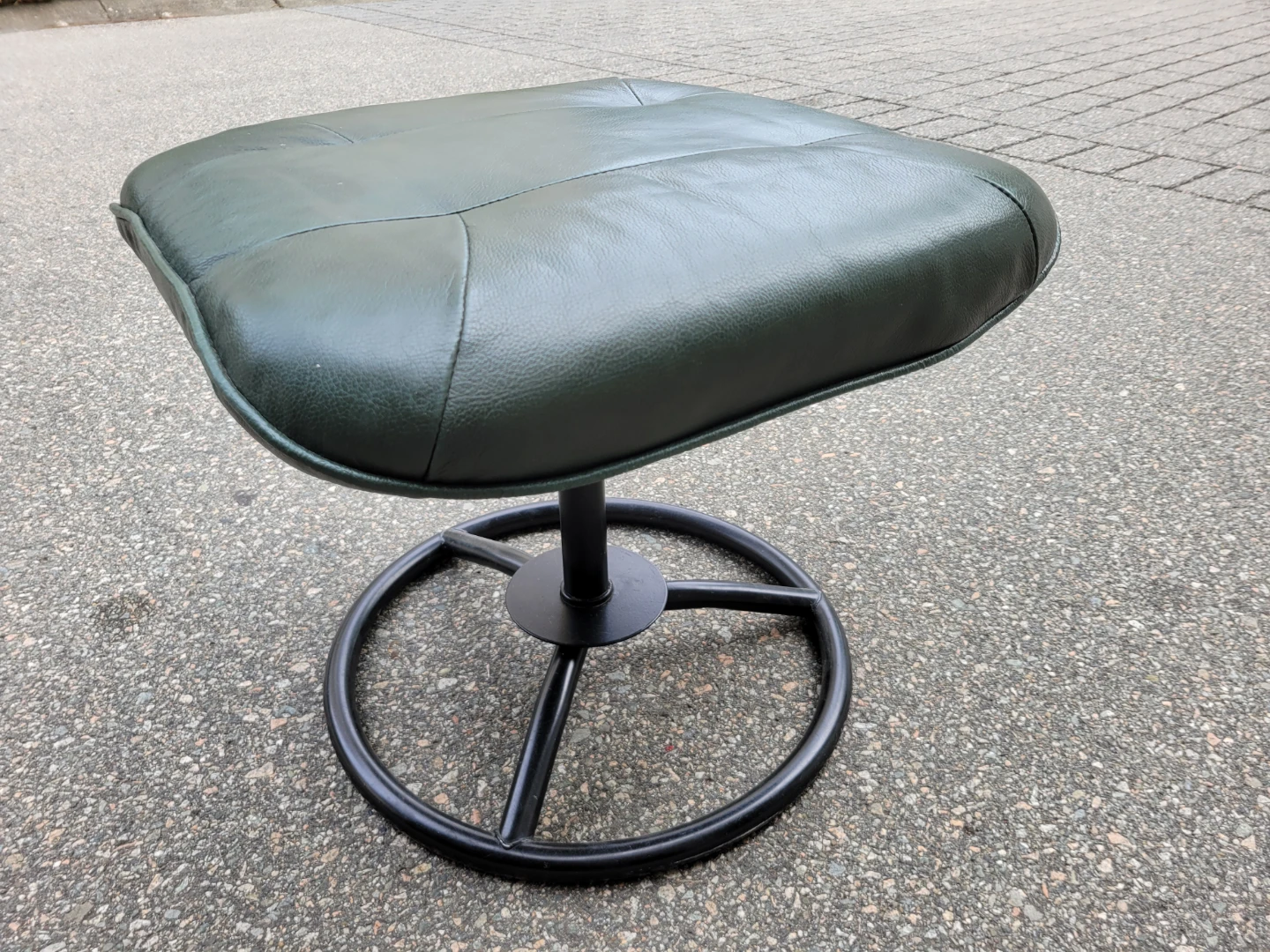 Very Nice Vintage Green Leather Ottoman / Footstool.