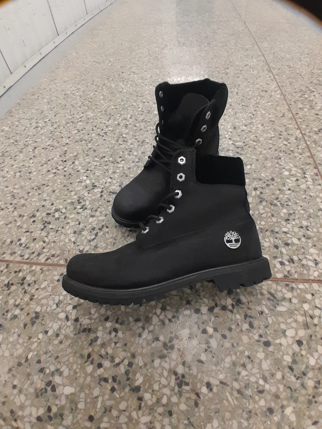 Timberland Black Lace-Up Boots Women's Size 8 - photo 2