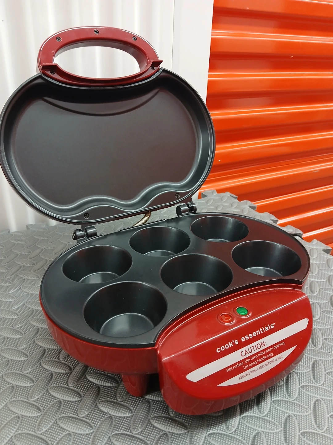 Cook's Essentials Cupcake Factory