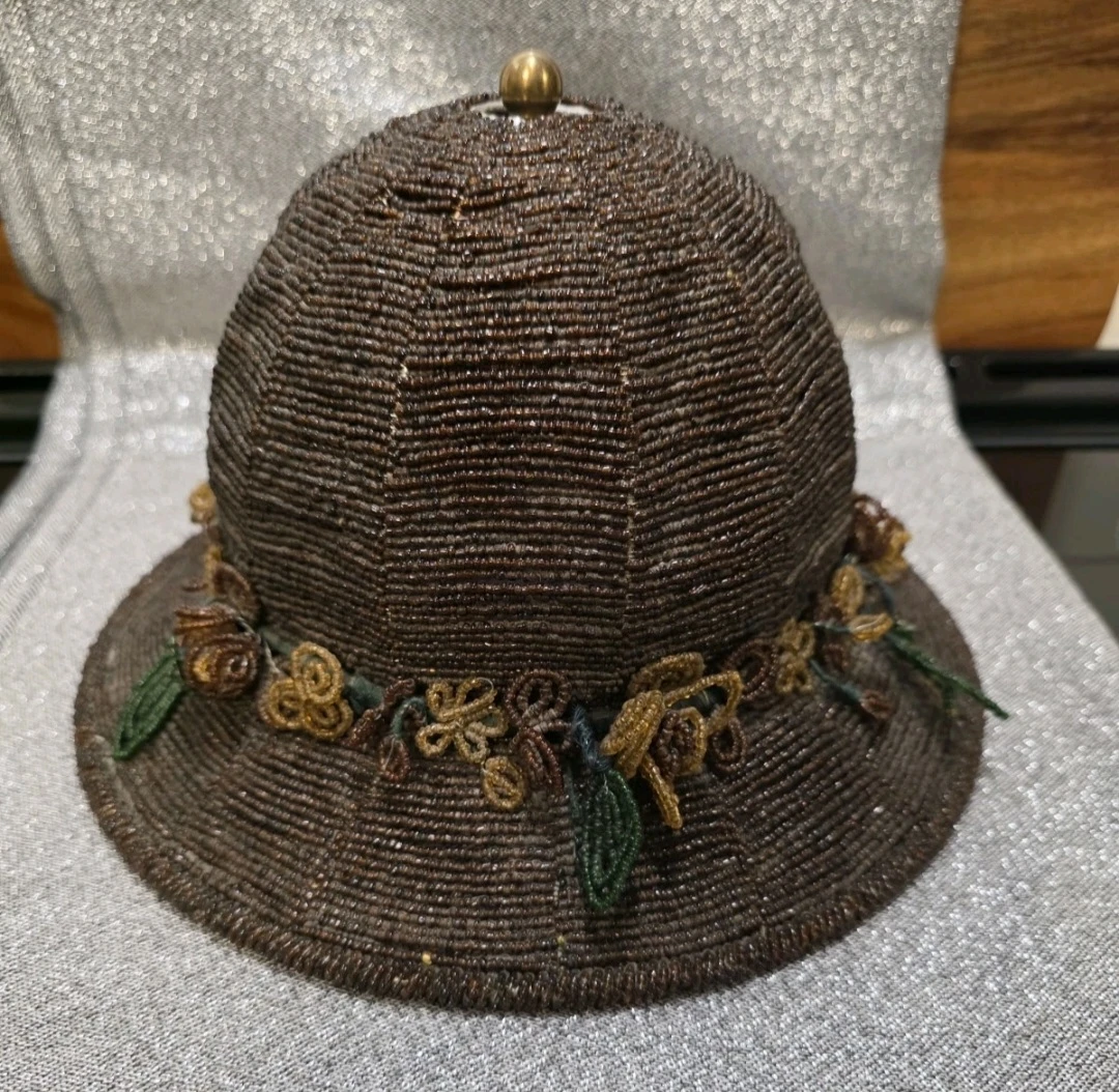 Vintage glass-beaded Art Deco "lady's Sunday hat" lamp shade