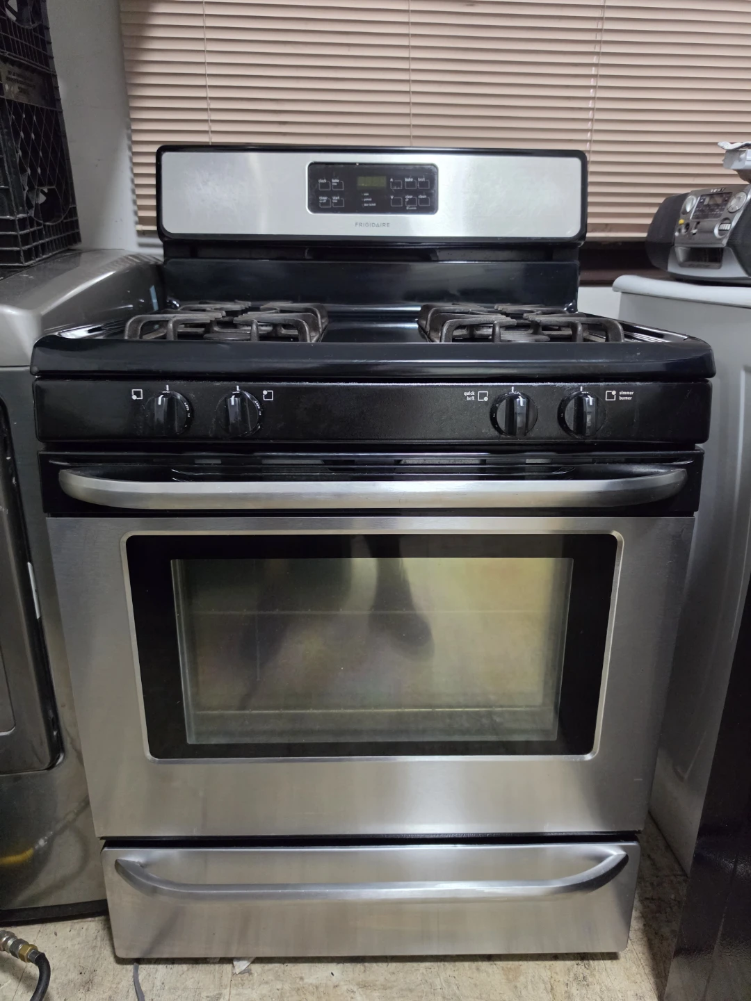 Frigidaire Gas Range Stove
