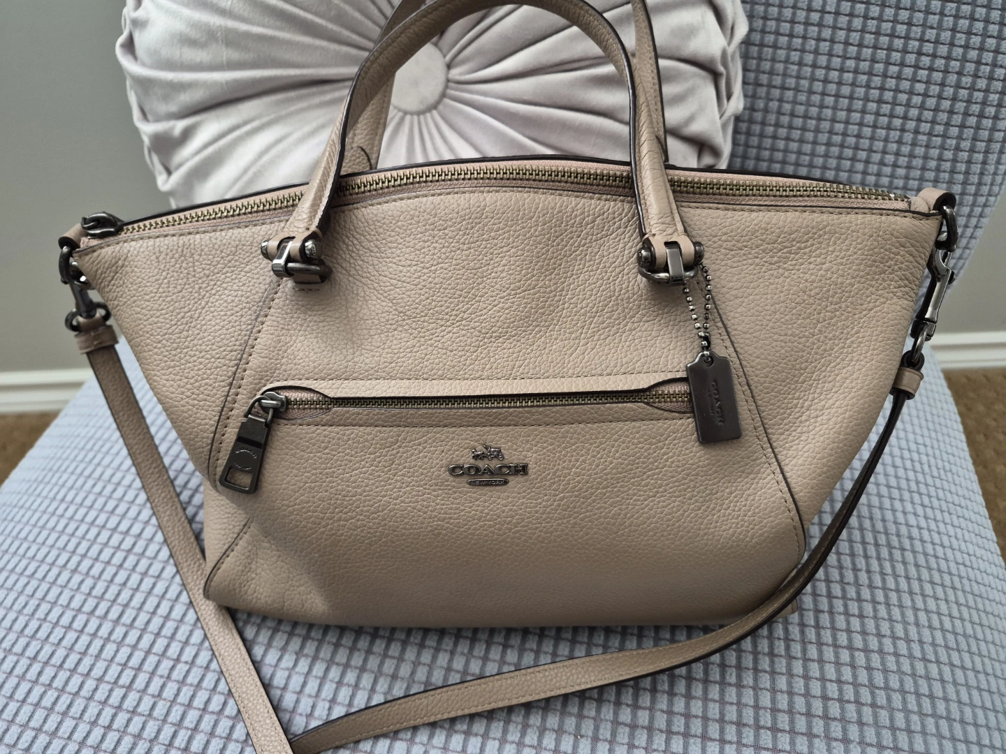 Coach Leather Handbag🏈