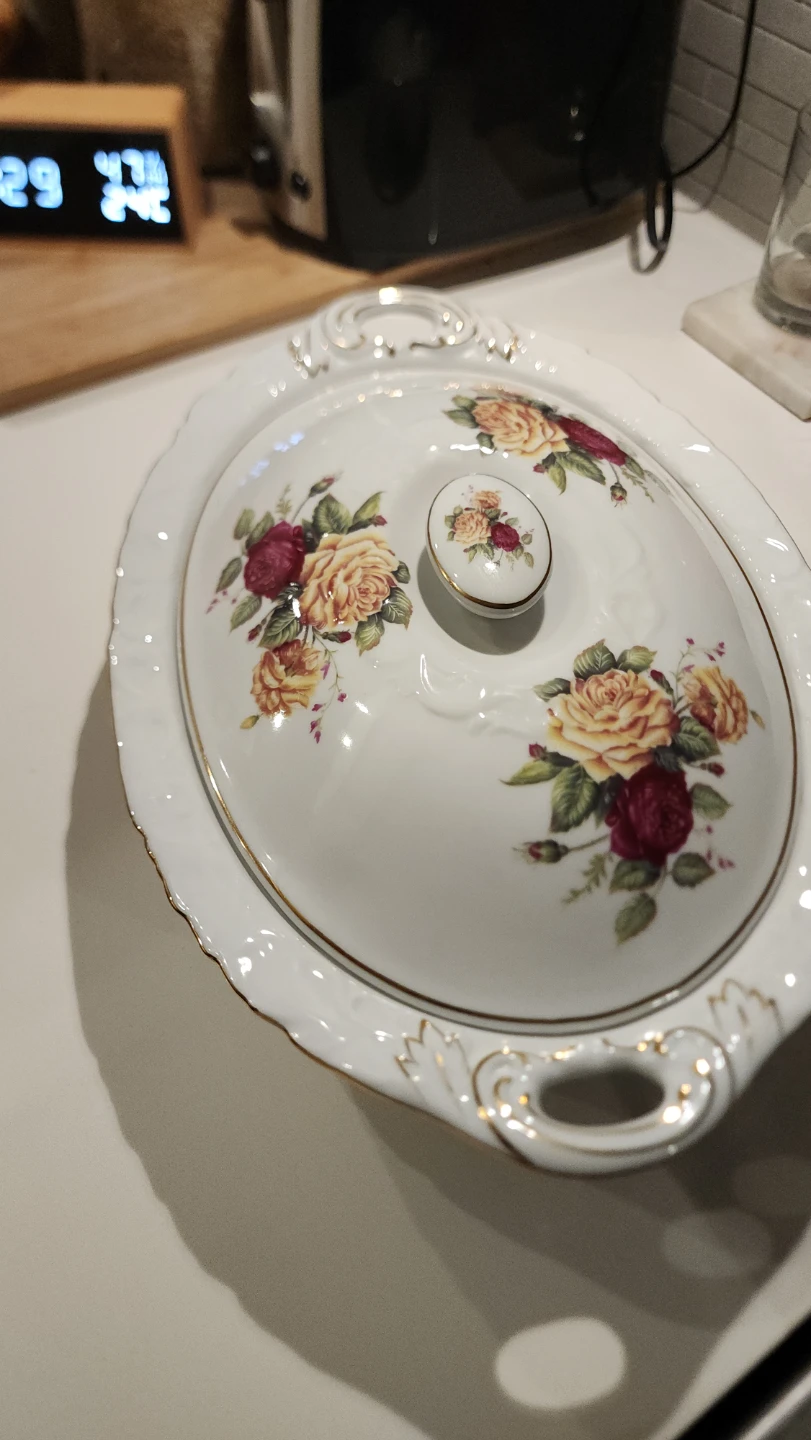 Le Blanc Mangolia Porcelain Covered Casserole - photo 2