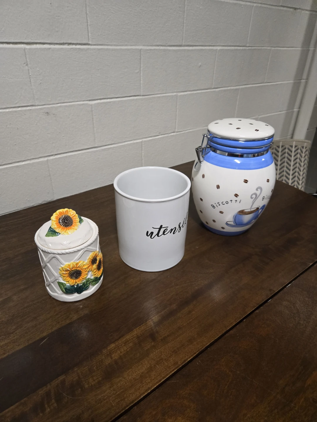 Set of 3 Decorative Kitchen Canisters - photo 3