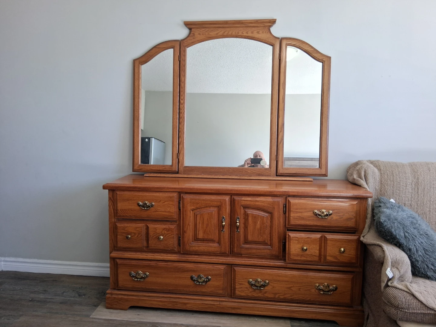 Solid Oak Vanity Dresser with Trifold Mirror