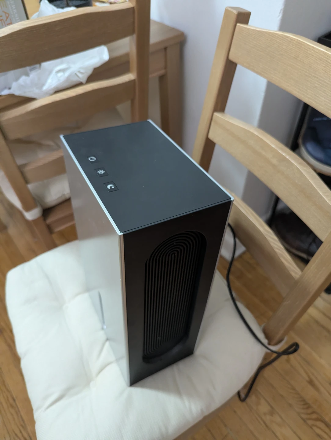 96 oz  Dehumidifier - photo 2