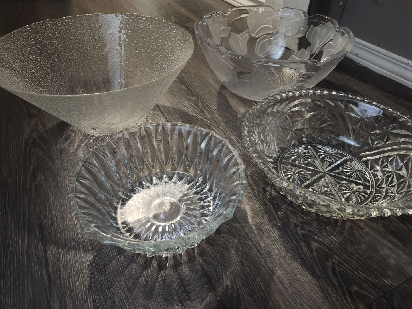 Set of 4 Decorative Glass Bowls - photo 5
